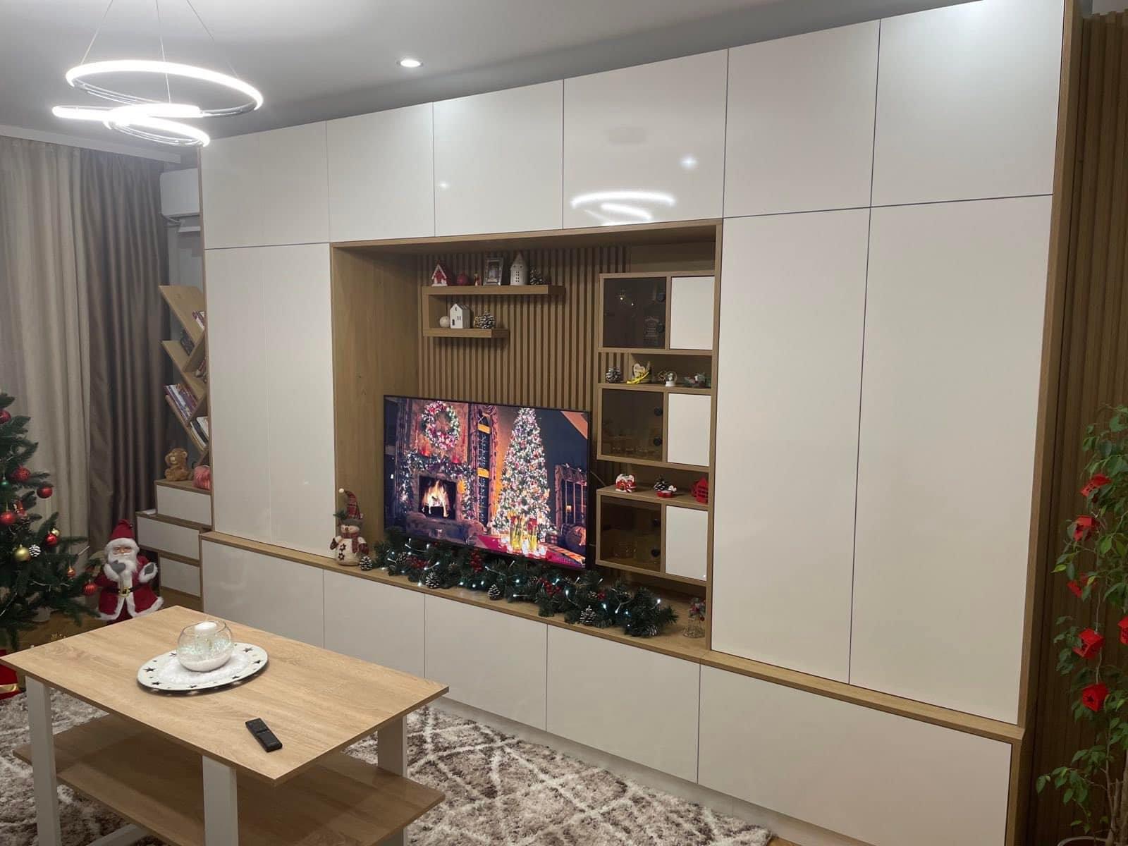 Голяма и практична TV секция
